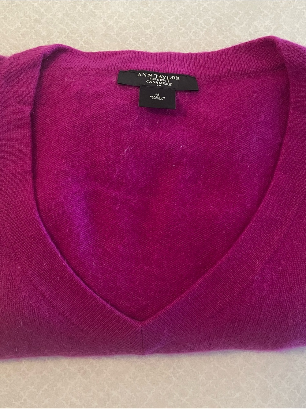Ann Taylor V-Neck Cashmere Sweater — Fuchsia Pink